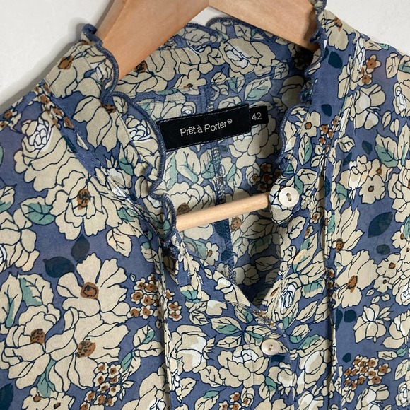 Floral Button-Up Blouse - Picture 3 of 9